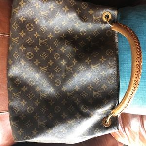 Authentic Louis Vuitton ARTSY MM Monogram